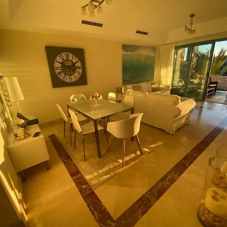 Apartamento Con Terraza Sobre La Marina De Sotogrande San Roque  Esterno foto