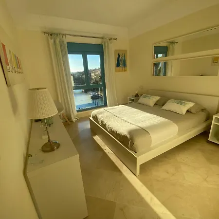 Apartamento Con Terraza Sobre La Marina De Sotogrande San Roque  Esterno foto